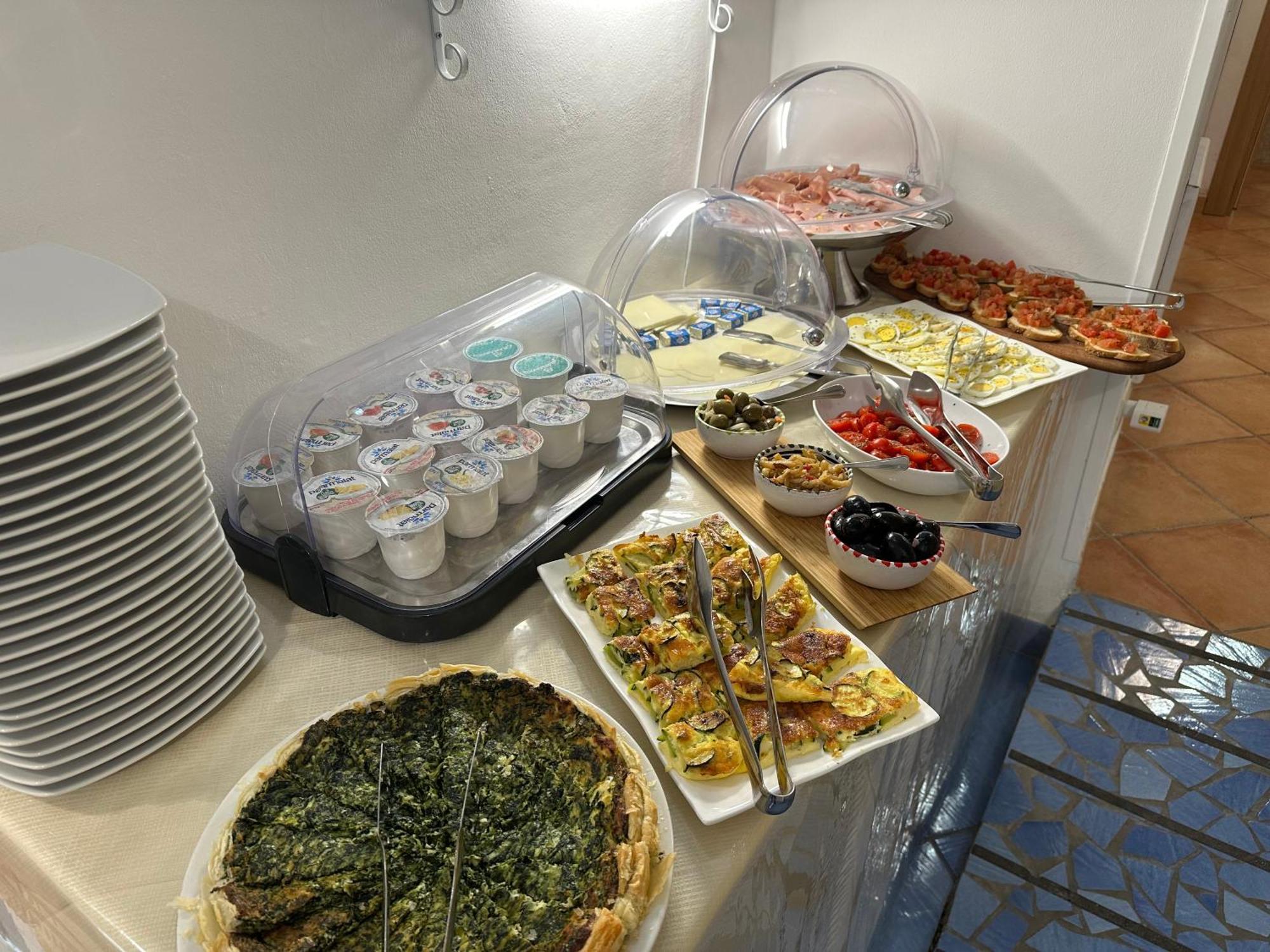 Badia Rooms & Breakfast カステッランマーレ・デル・ゴルフォ エクステリア 写真